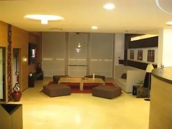 Sanlu Hotel Serrano