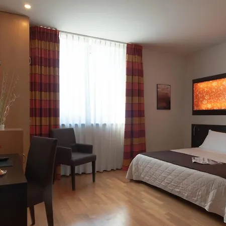 Sanlu Szálloda