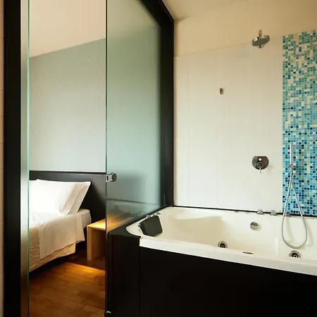 Sanlu Hotel 3*