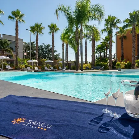 Sanlu Hotel Serrano