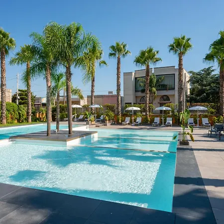 Sanlu Hotel 3*