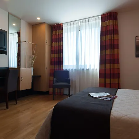 Hotell Sanlu Serrano