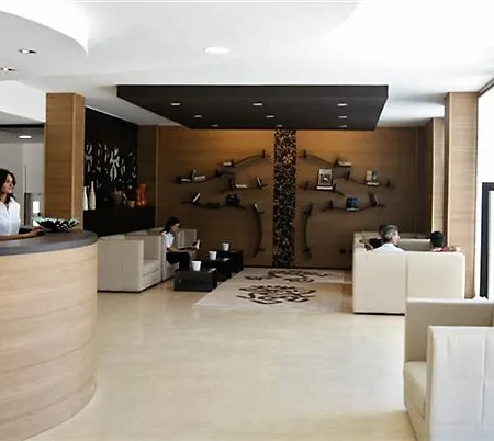 Sanlu Hotel 3*