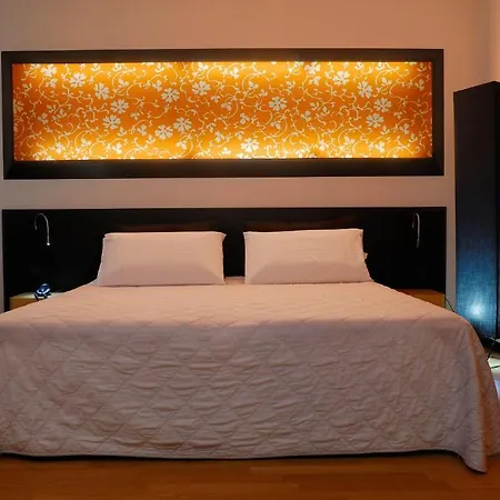 Sanlu Hotel Serrano